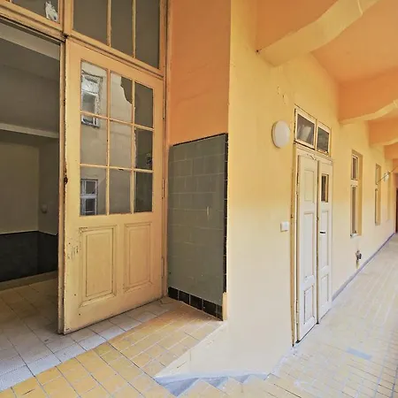 Apartament Rose *